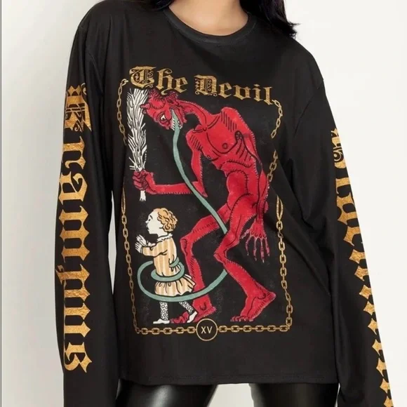 ISO Blackmilk long sleeve tarot card tops. These ones and others THANKS!! - Picture 3 of 3